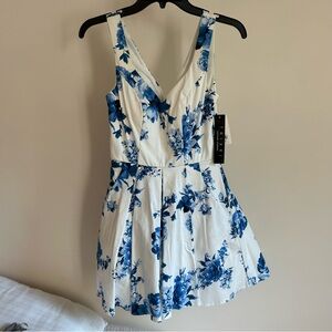 NWT Trixxi blue and white formal dress; size: 1;‎ originally $69